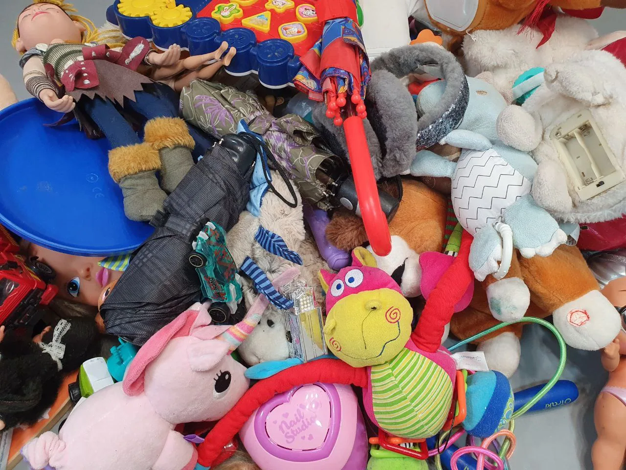 Дитячі іграшки оптом — конструктори