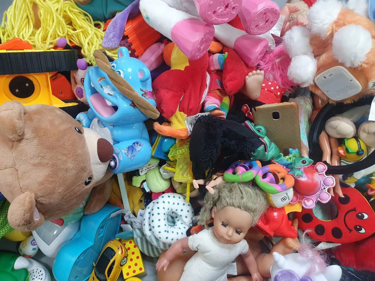 Іграшки з Англії секонд-хенд — ляльки